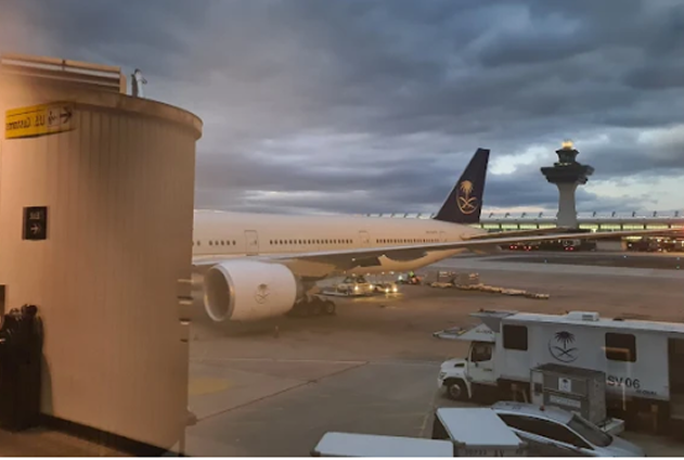 Airport transfer vehicle
